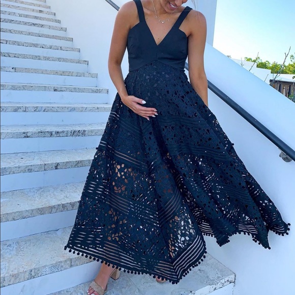 Beautiful black dress - Picture 5 of 5